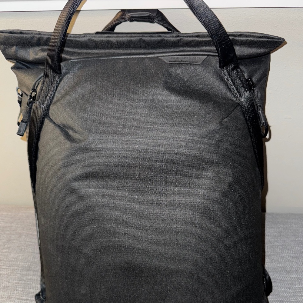 Peak Design Every Day Tote\Backpack Black with Gray Interior